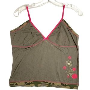 🌹 3/25 🌹 725 Militar Green Top Size L